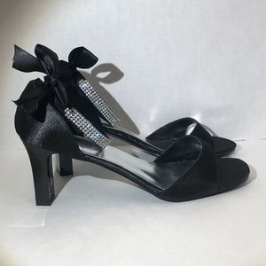 FABULISCIOUS Romance Black Satin 3 1/4” heel ❤️🔥